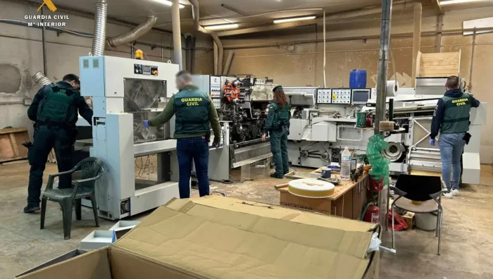 Archivo. La Guardia Civil intervino más de 3 millones y medio de cajetillas de tabaco de contrabando en una operación.EP