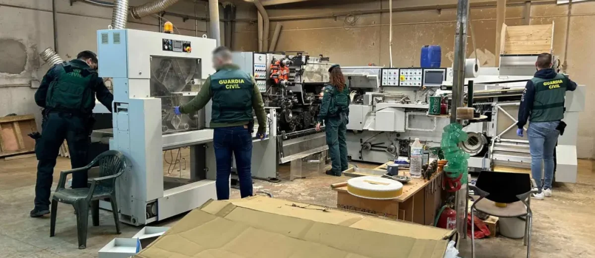 Archivo. La Guardia Civil intervino más de 3 millones y medio de cajetillas de tabaco de contrabando en una operación.EP